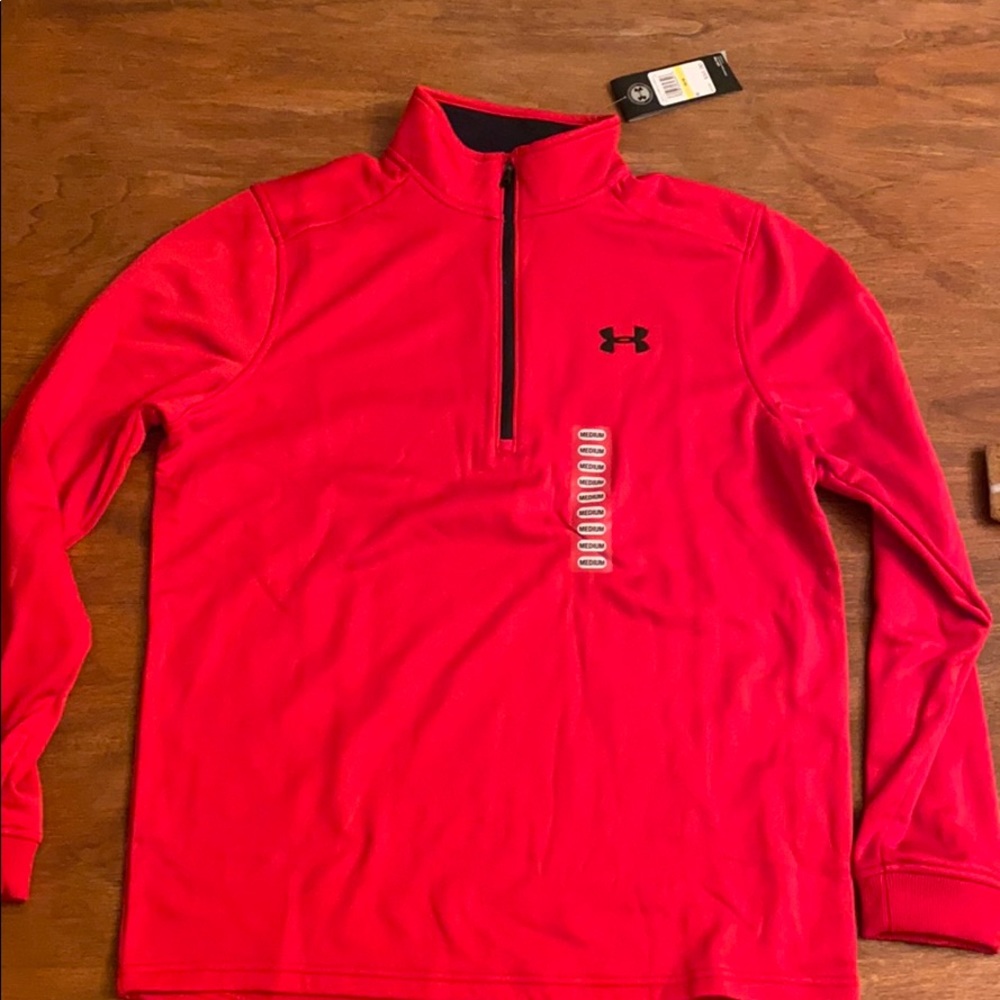 Never worn UA long sleeve quarter zip